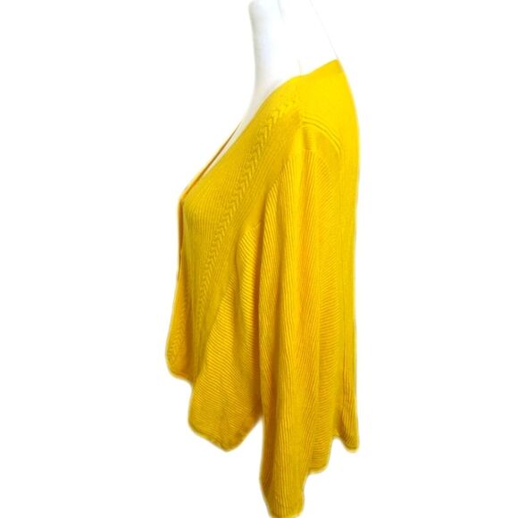 CAbi style #5637 Sunny Sweater, slightly cropped, 4 snap closure, cotton blend S - Picture 2 of 10